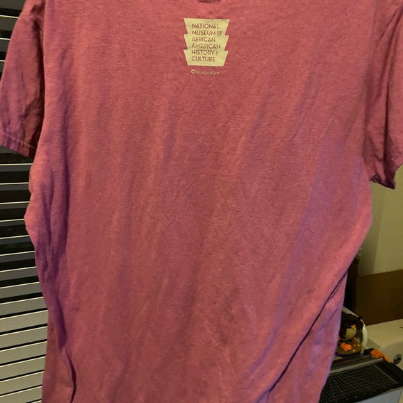 Graphic tee - Picture 2 of 3